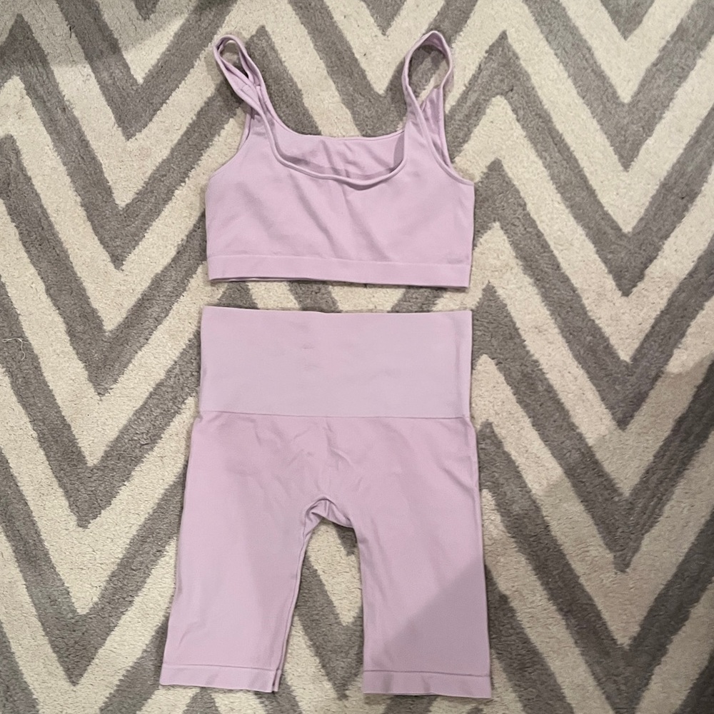 Lavender Top/Biker shorts activewear